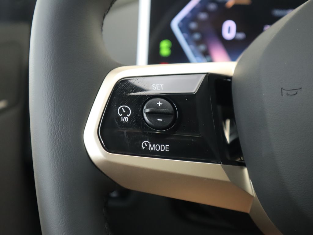 2025 BMW iX xDrive50 11