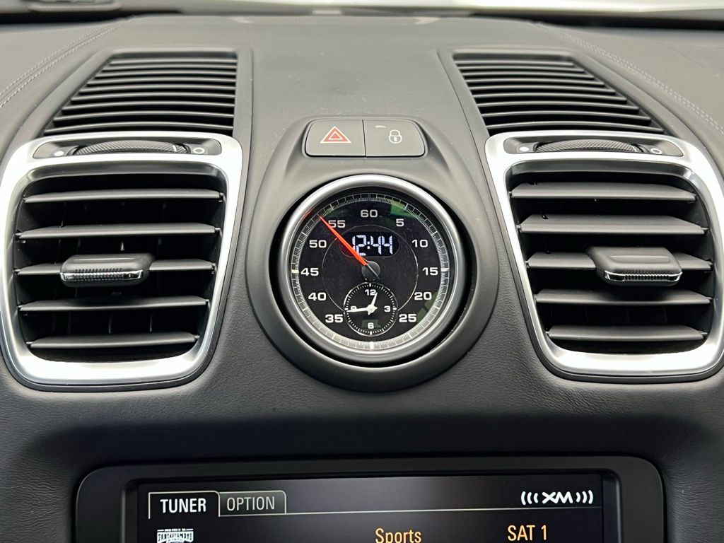 Thumbnail: 2015 Porsche Cayman - 13