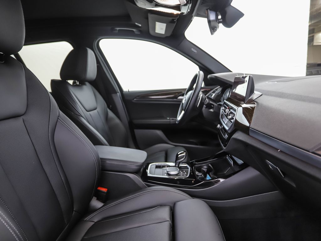 Thumbnail: 2022 BMW X3 - 31