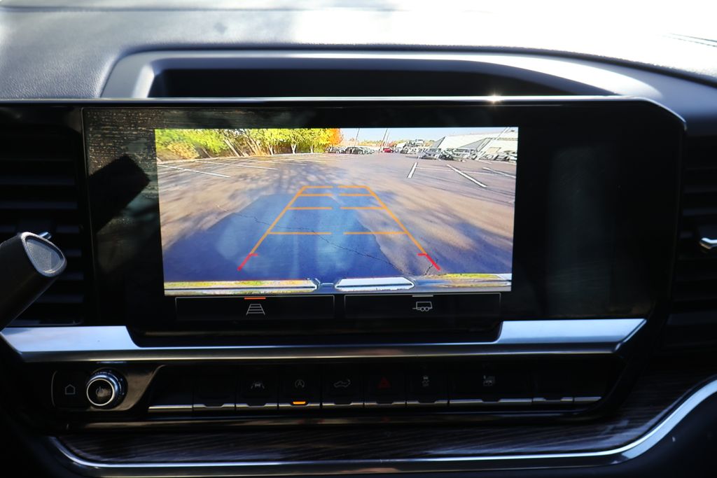 Thumbnail: 2023 GMC Sierra 1500 - 17