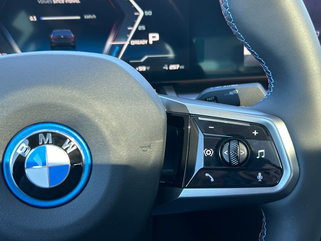 2024 BMW i5 M60 21