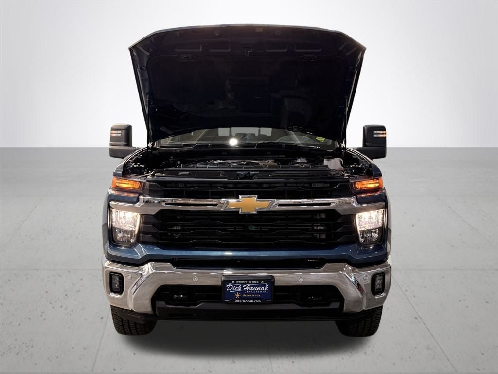 2025 Chevrolet Silverado 3500HD LT