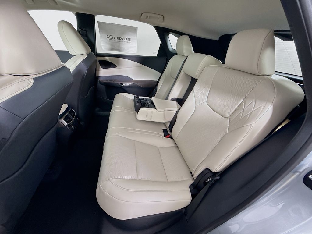2025 Lexus RX 350 17