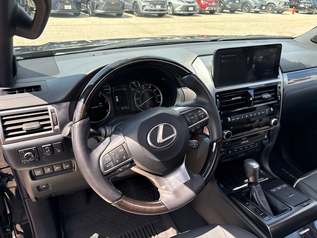 Thumbnail: 2023 Lexus GX - 14