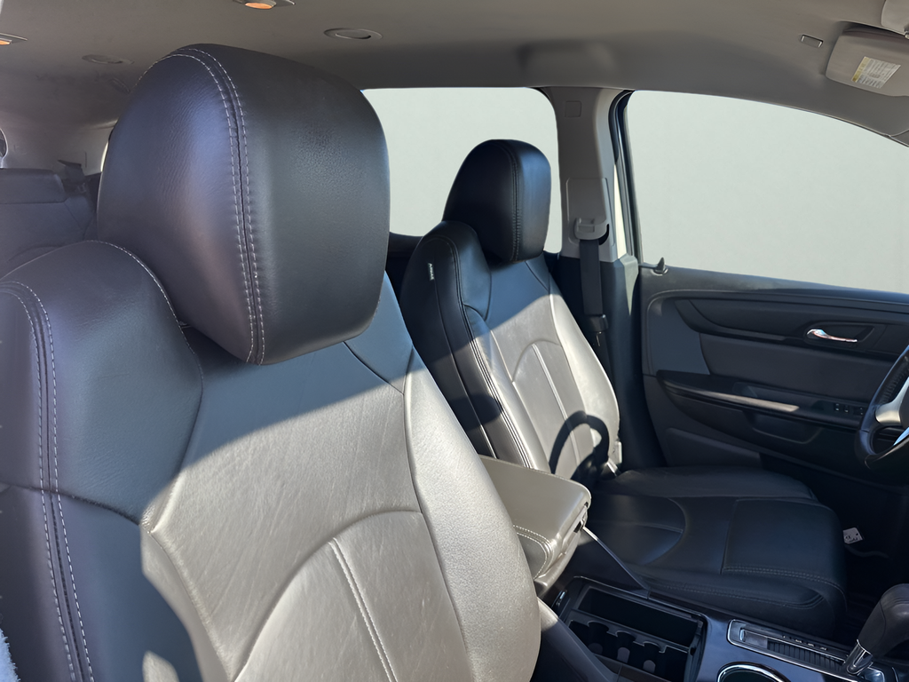 Used Car 2017 Chevrolet Traverse  2lt For Sale Under $15,000 In Austin, Texas