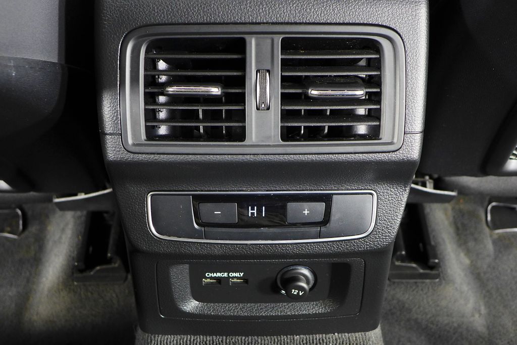 Thumbnail: 2022 Audi Q5 - 24