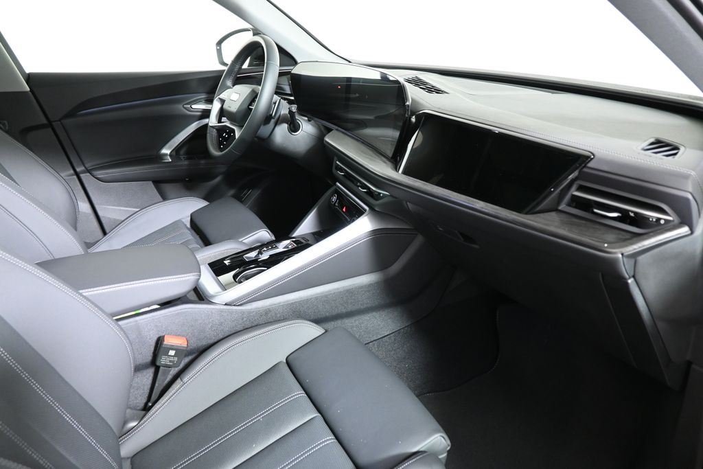 Thumbnail: 2025 Audi Q5 - 21