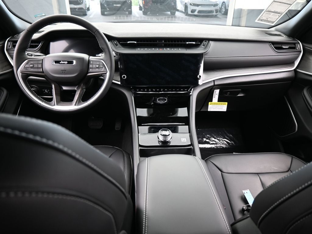 New 2026 Baltic Gray Metallic Clearcoat Jeep Limited image 31