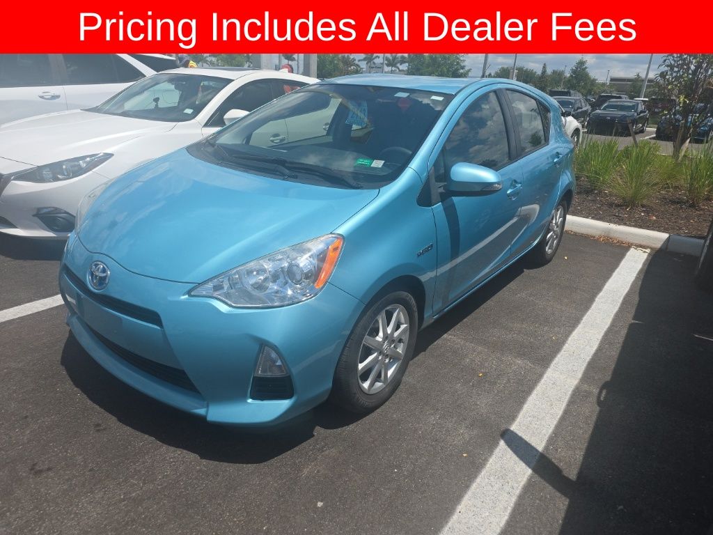2012 Toyota Prius c Three's photo