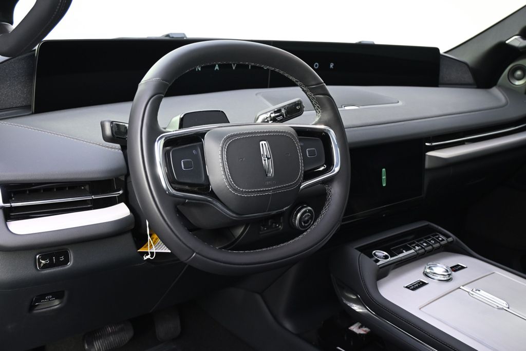 New 2026 Black Lincoln Reserve image 11