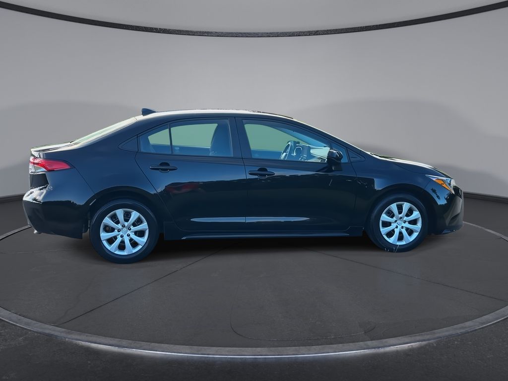 Thumbnail: 2023 Toyota Corolla - 9