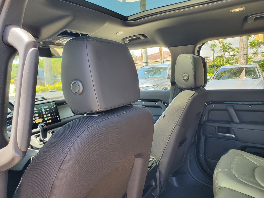 2025 Land Rover Defender