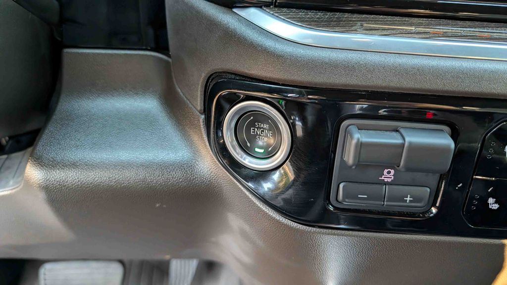 Used 2022 Chevrolet Silverado 1500 LT Trail Boss 4D Crew Cab