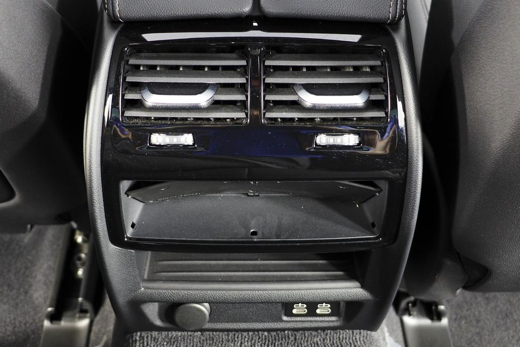 2022 BMW 5 Series 530e iPerformance 23