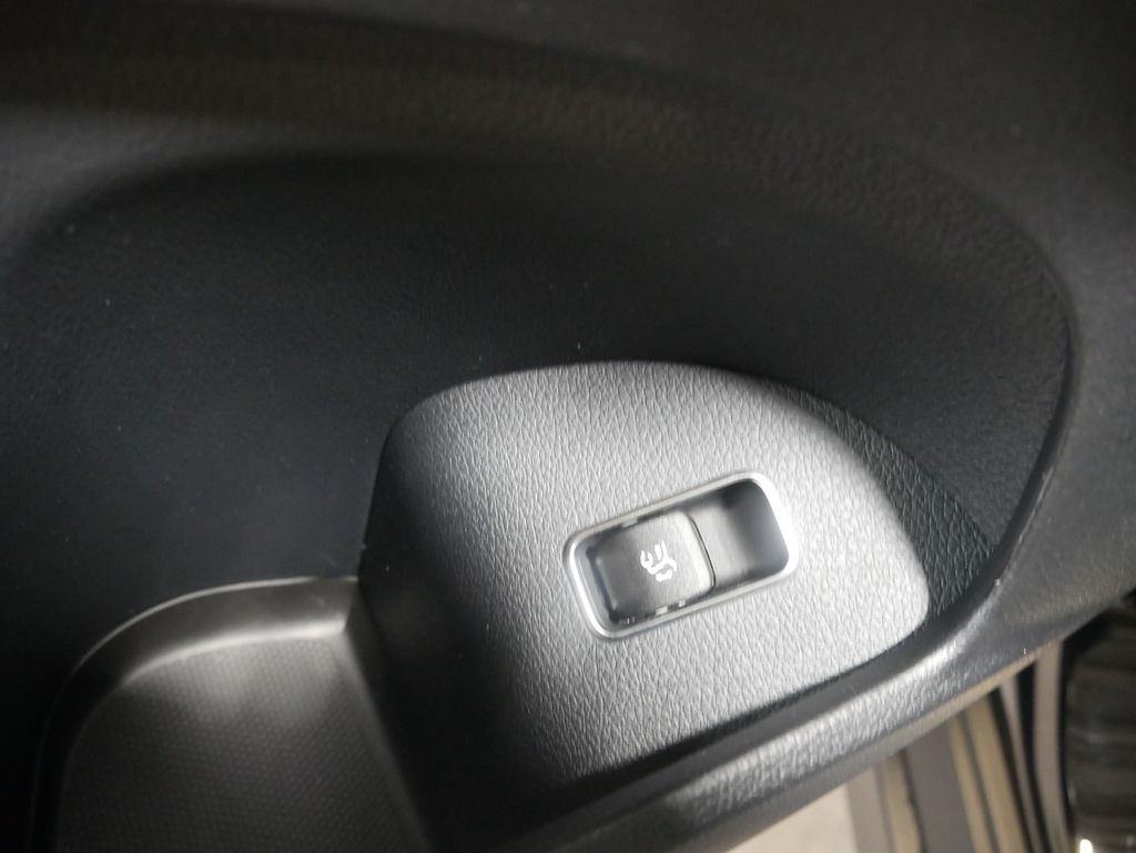 Thumbnail: 2026 Mercedes-Benz GLE - 19