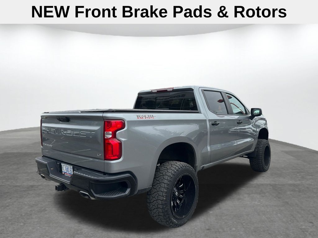 View vehicle photo 5