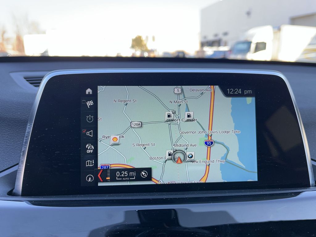 Thumbnail: 2018 BMW X1 - 18