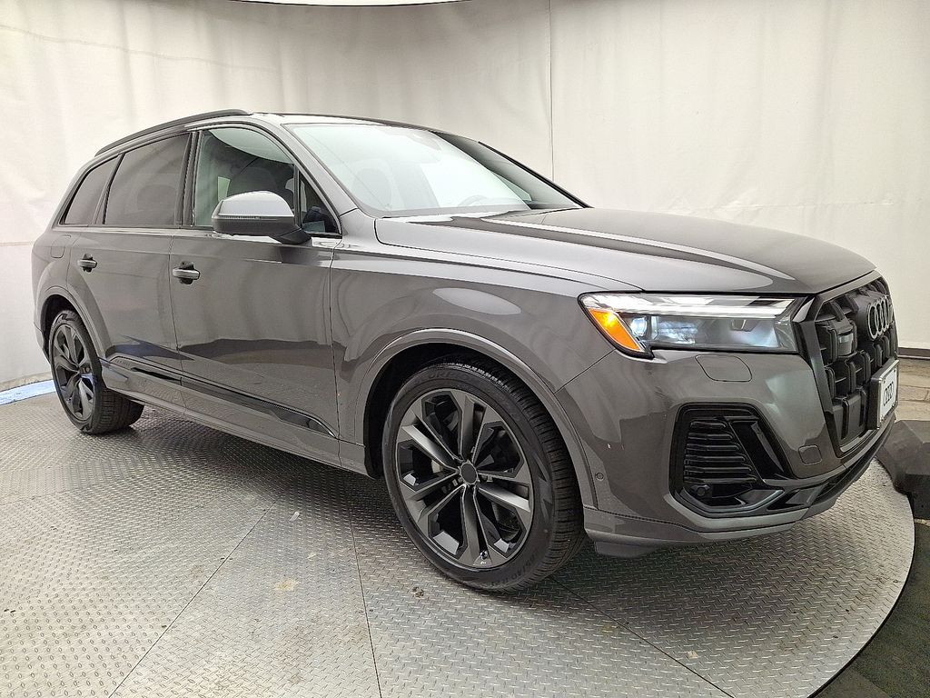 Thumbnail: 2026 Audi Q7 - 2