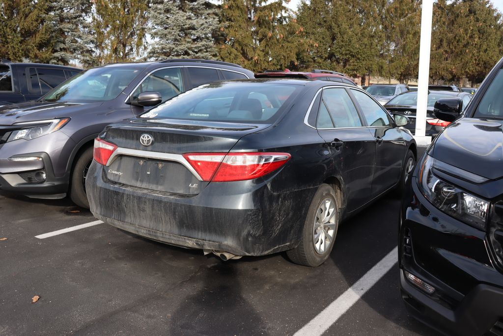 2017 Toyota Camry LE 4