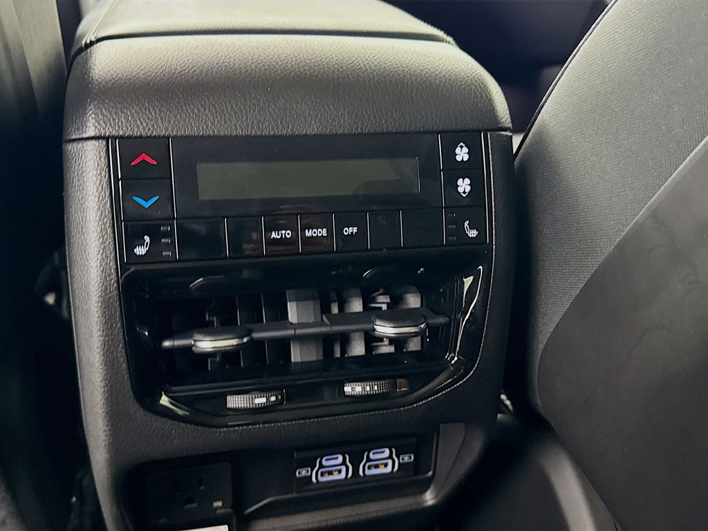 Used Car 2022 Jeep Grand Cherokee L  Limited For Sale Under $30,000 In Austin, Texas
