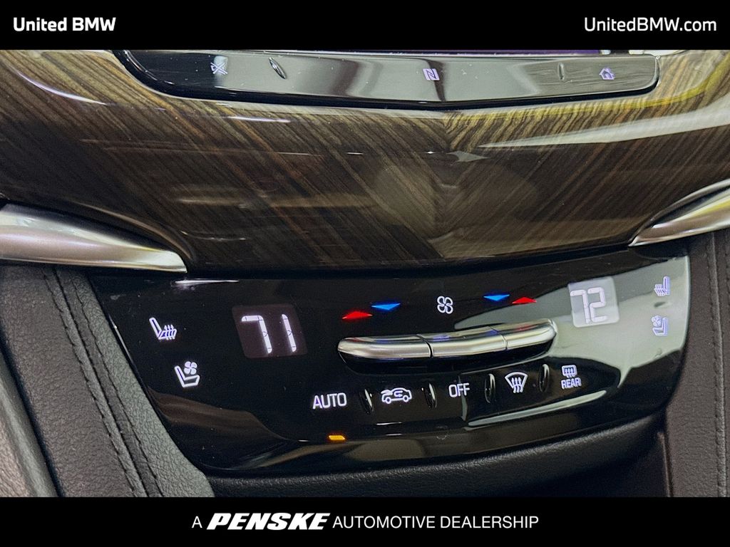 Thumbnail: 2020 Cadillac XT6 - 11