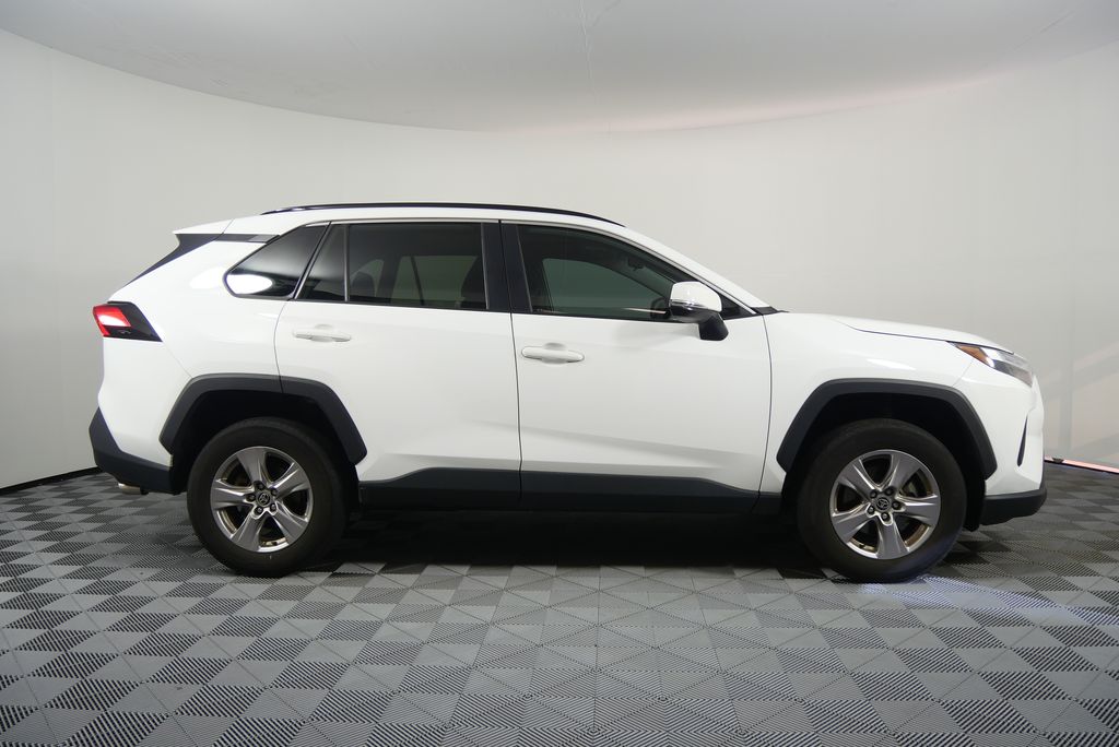 Thumbnail: 2022 Toyota RAV4 - 2
