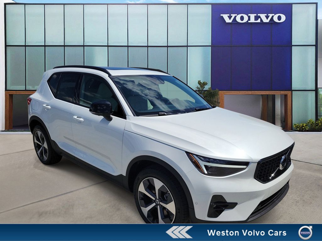 Crystal White 2026 Volvo XC40 SUV / Crossover All-Wheel Drive Automatic