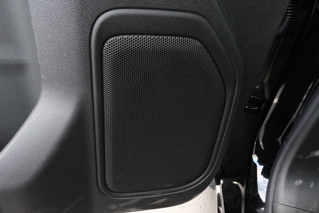 Thumbnail: 2026 Chevrolet Silverado 2500 - 19