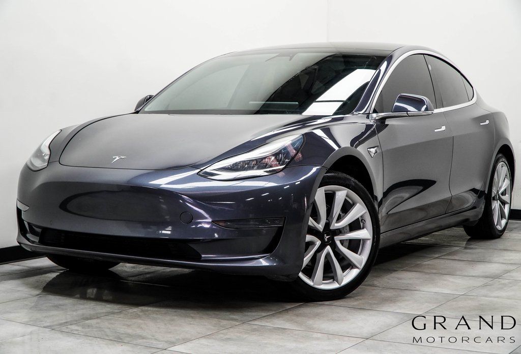 2019 Tesla Model 3 Mid Range RWD