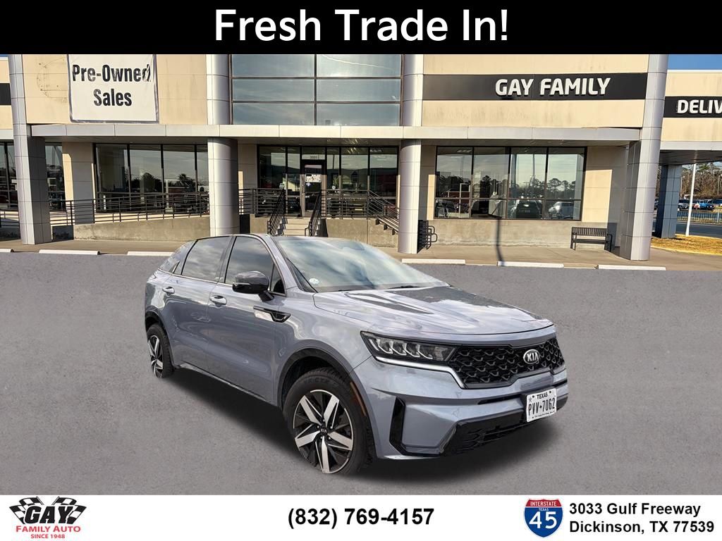 Silver 2021 Kia Sorento S FWD SUV / Crossover Front-Wheel Drive 8-Speed Automatic