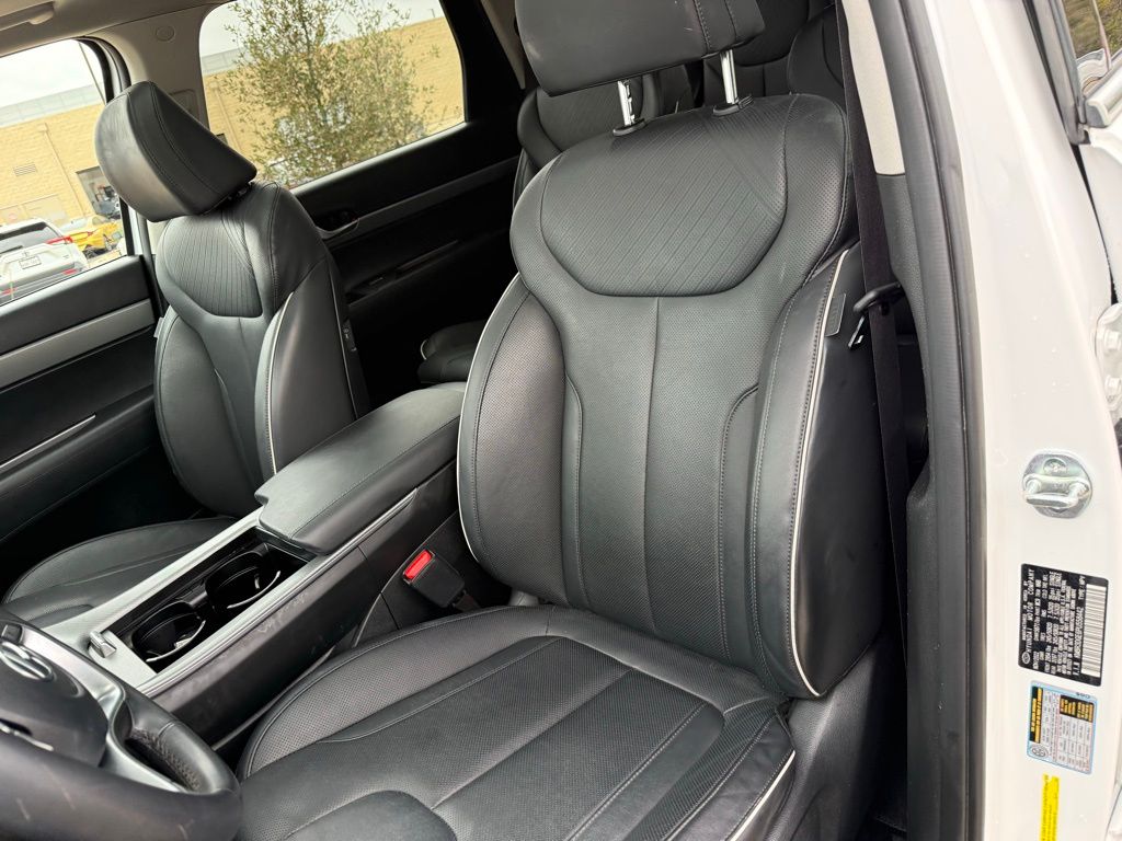 Thumbnail: 2023 Hyundai Palisade - 13