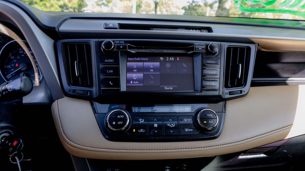 Used 2018 Toyota RAV4 XLE 4D Sport Utility