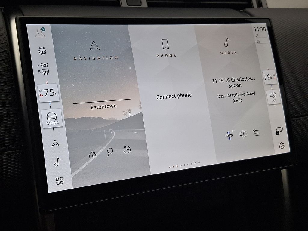 Thumbnail: 2026 Land Rover Discovery Sport - 18