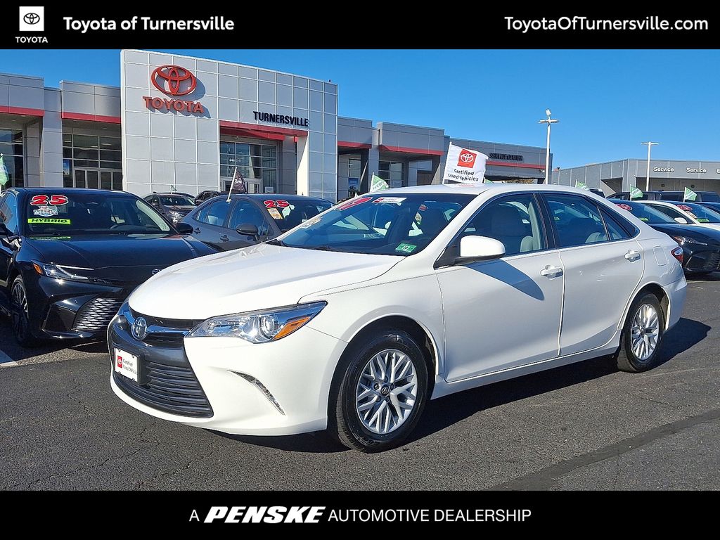 Thumbnail: 2017 Toyota Camry - 1