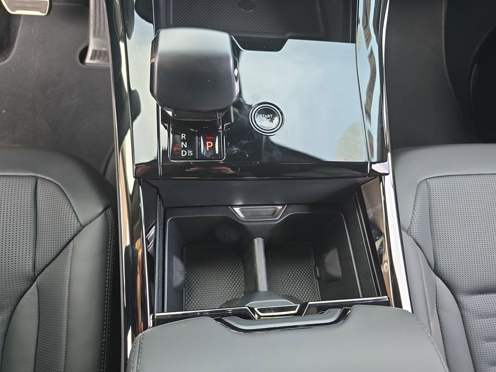 New 2026 Purple Land Rover SV image 26