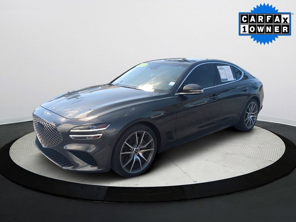 2022 GENESIS G70 Standard's photo