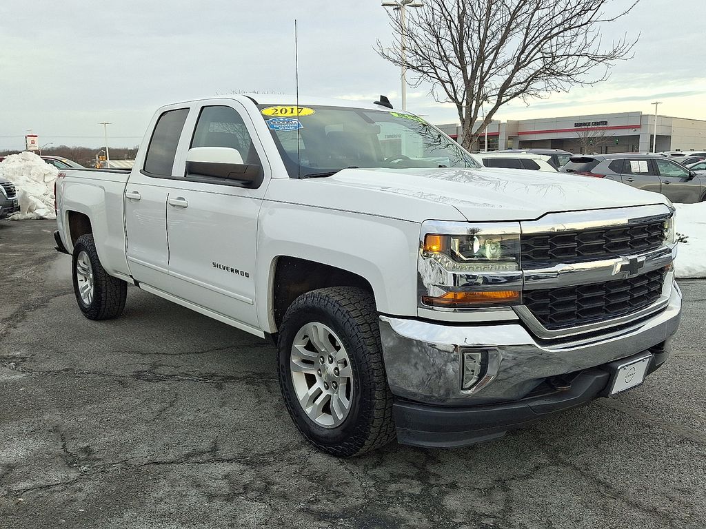 Thumbnail: 2017 Chevrolet Silverado 1500 - 3