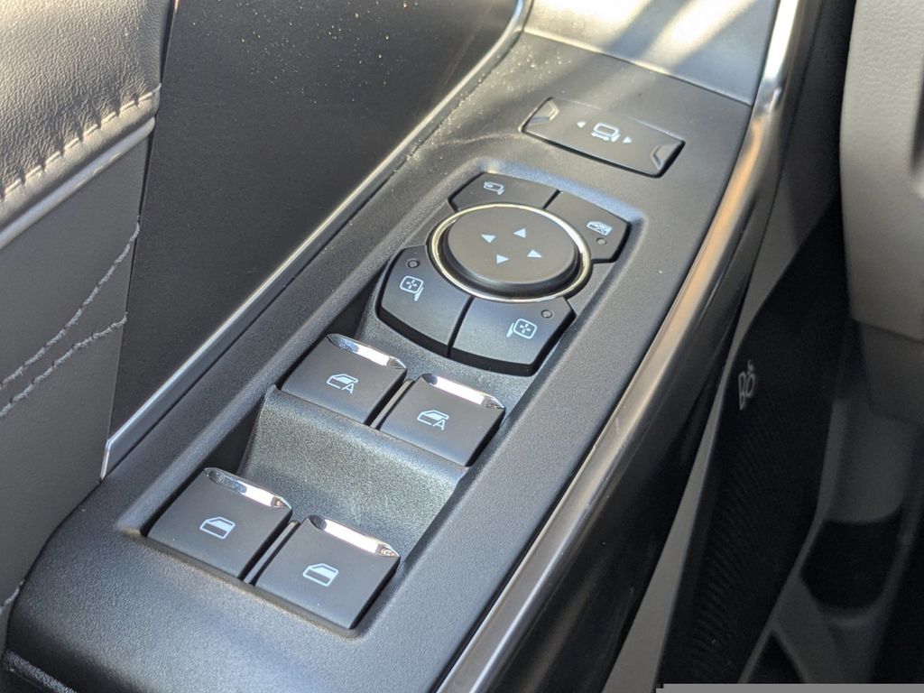 2025 Ford F-250 Super Duty Platinum