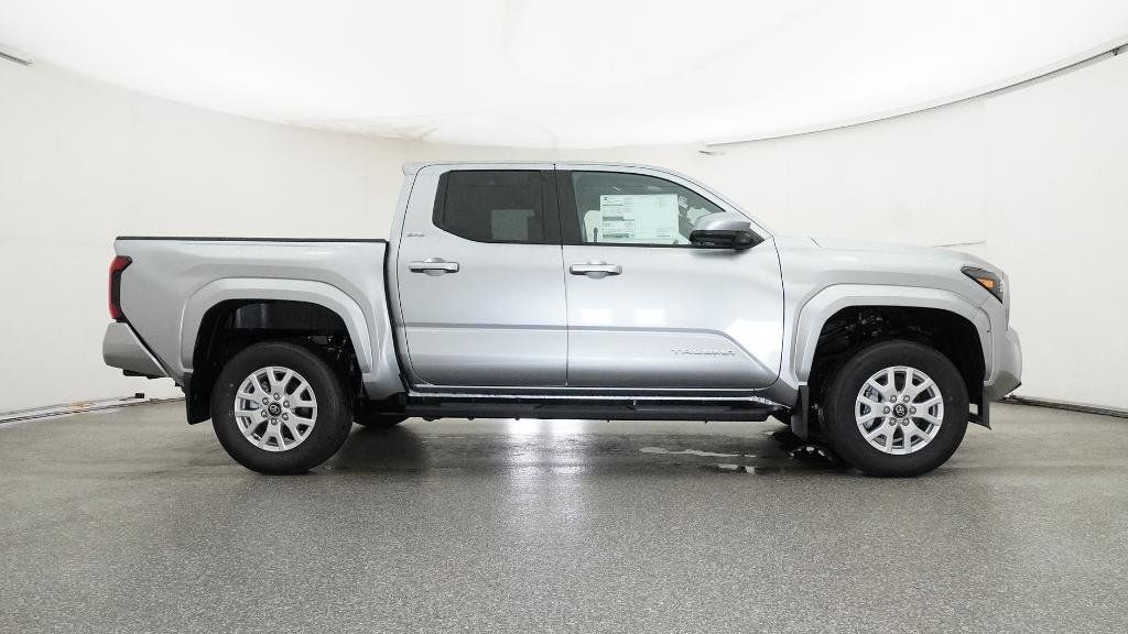 Thumbnail: 2025 Toyota Tacoma - 4