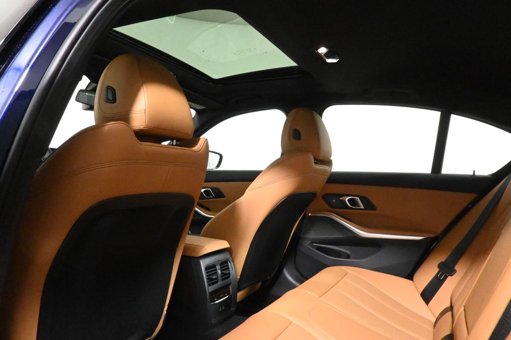 Thumbnail: 2026 BMW 3 Series - 32