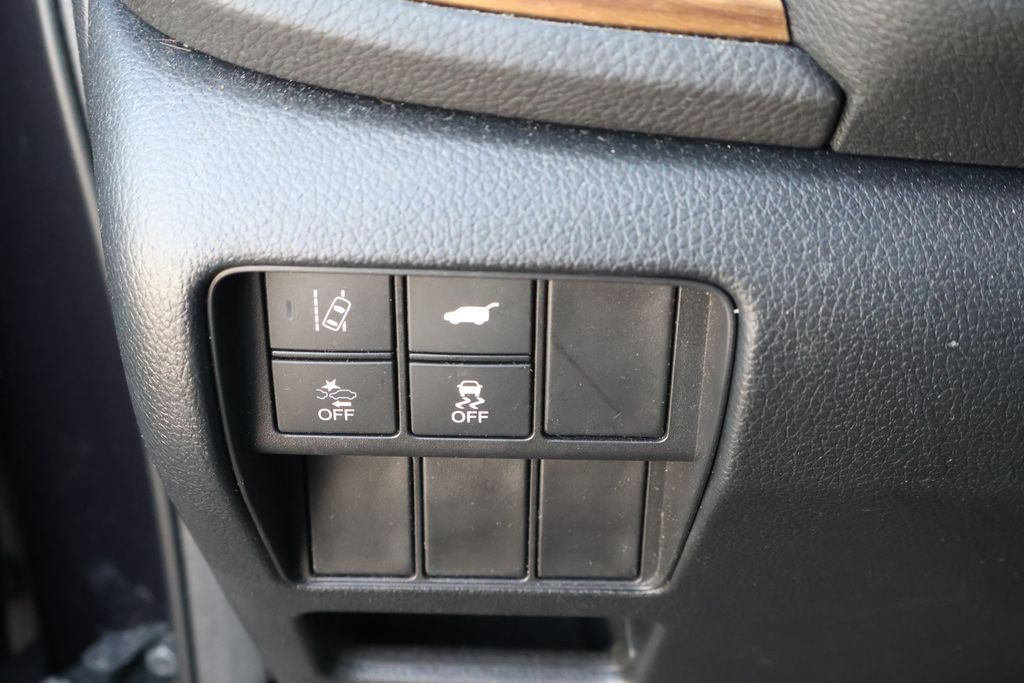 Thumbnail: 2017 Honda CR-V - 19