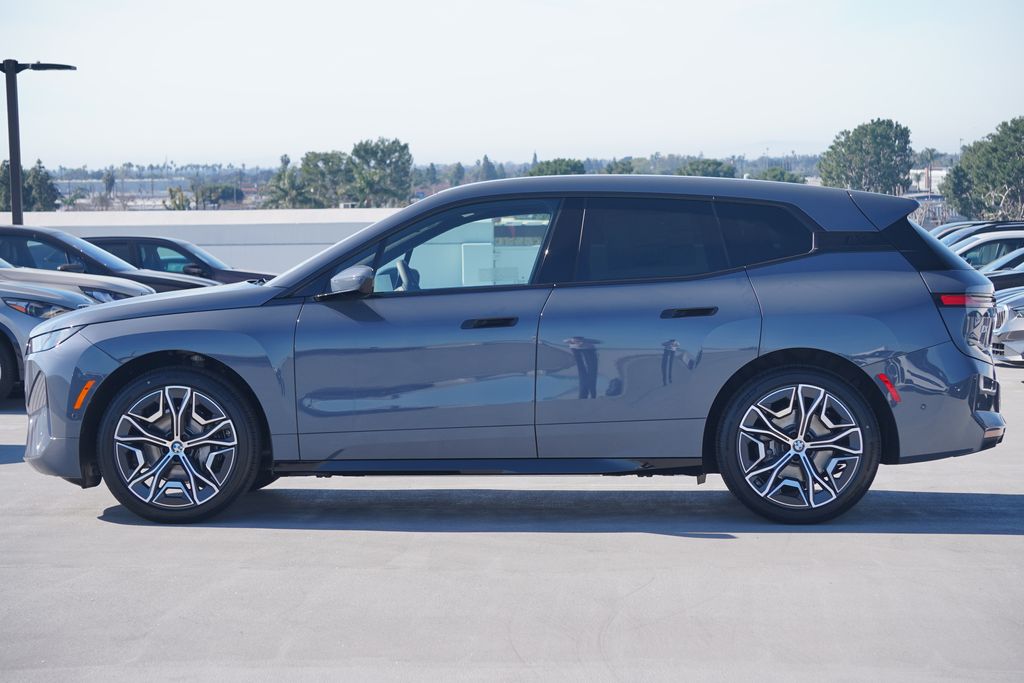 Thumbnail: 2026 BMW iX - 4