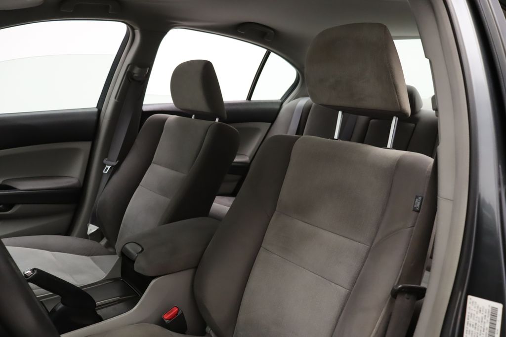 Thumbnail: 2009 Honda Accord - 13