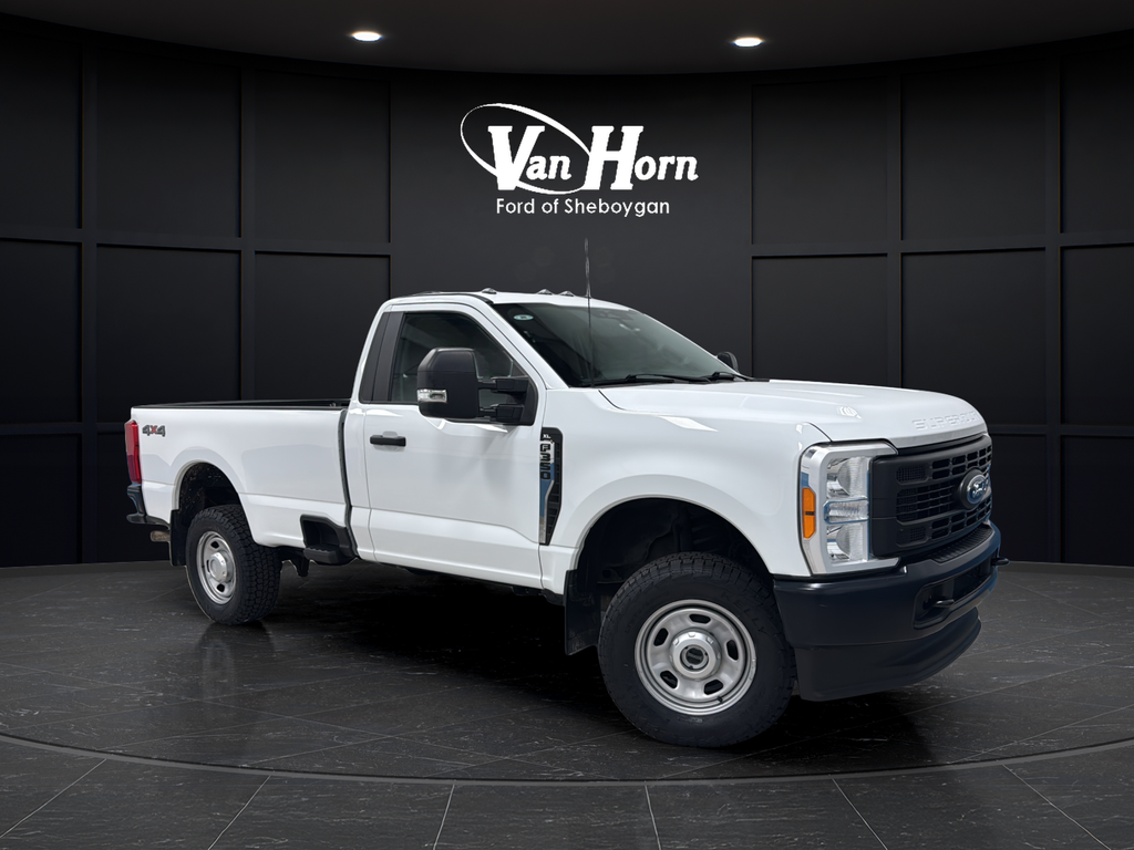 Oxford White 2023 Ford F-350 Super Duty Pickup Truck Four-Wheel Drive Automatic