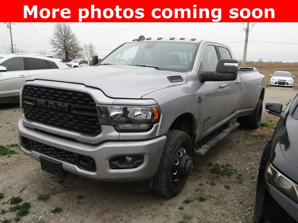 Billet Silver Metallic Clearcoat 2024 RAM 3500 Big Horn Crew Cab LB DRW 4WD Pickup Truck Four-Wheel Drive 6-Speed Automatic
