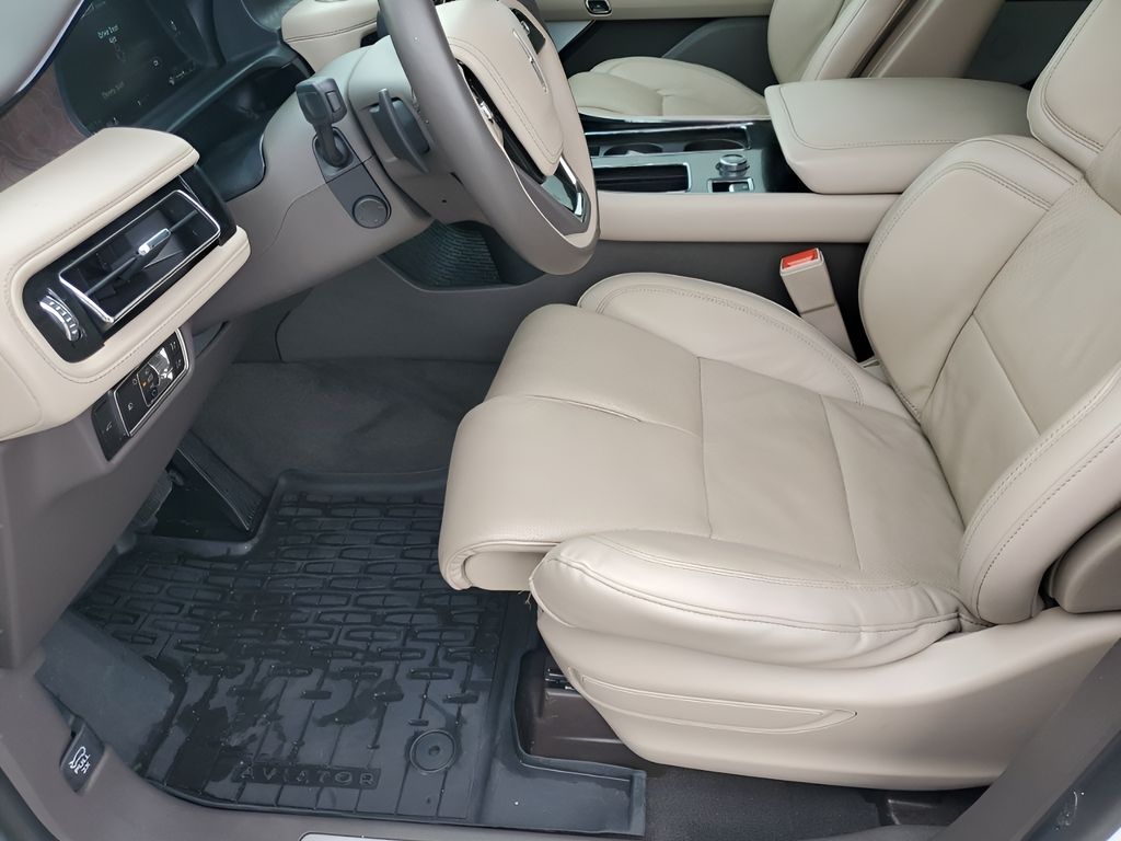 Used Car 2023 Lincoln Aviator  Reserve For Sale Under $50,000 In Austin, Texas