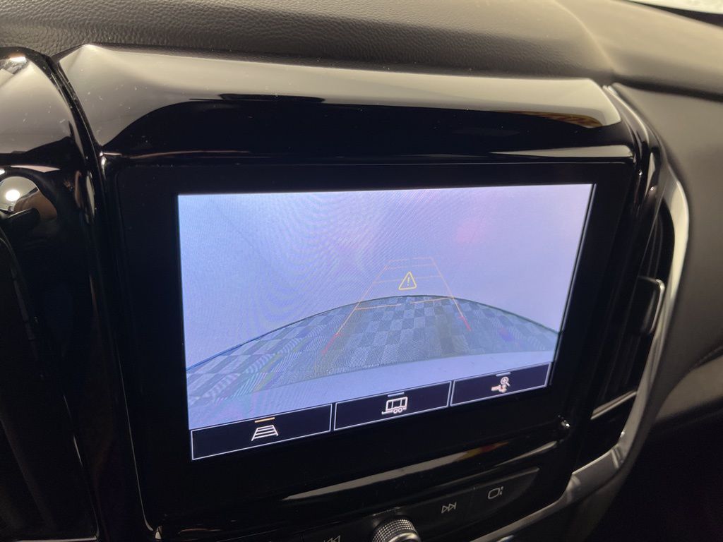 Thumbnail: 2023 Chevrolet Traverse - 31