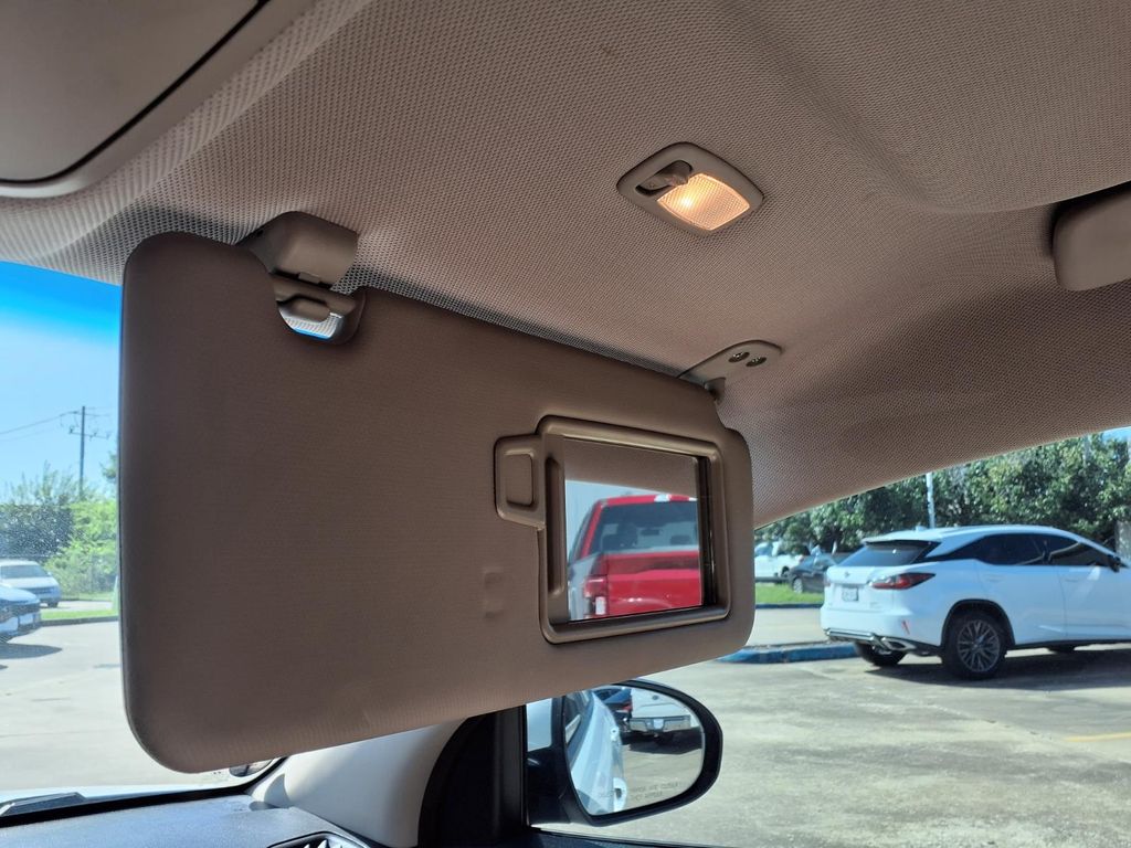 2016 Hyundai Tucson SE White at Baytown Hyundai