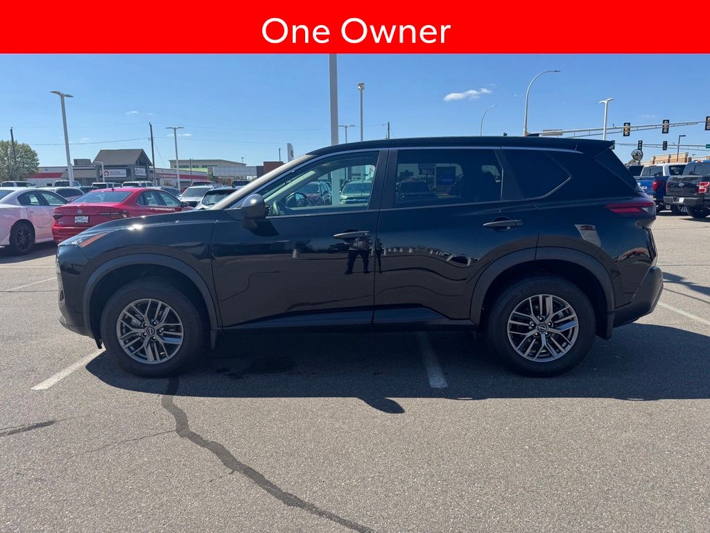 Used 2024 Jeep Grand Cherokee Altitude with VIN 1C4RJHAG3RC233123 for sale in Waite Park, Minnesota
