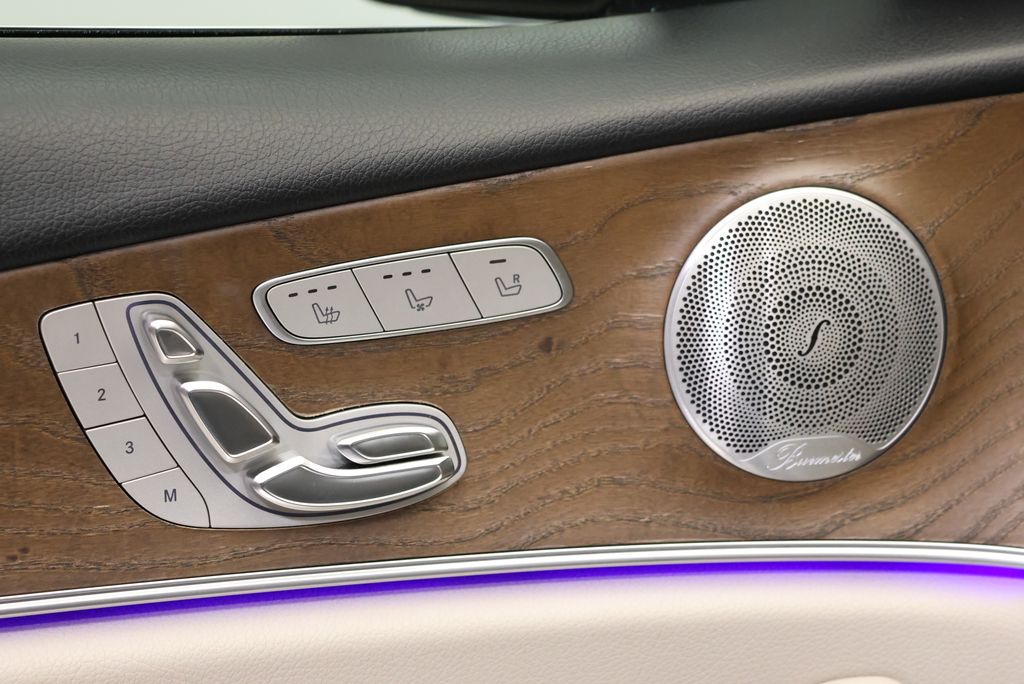 Thumbnail: 2019 Mercedes-Benz E-Class - 32